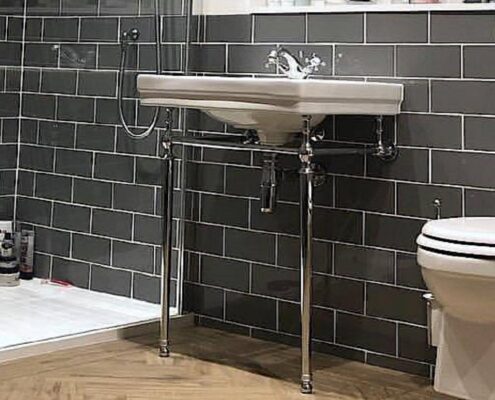 bathroom basin with metal legs_C1_Damask_detail