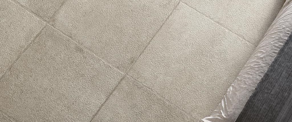 No.9 White 90,6x90,6 gres-porcellanato-tiles like stone-by-Damask_1new_white