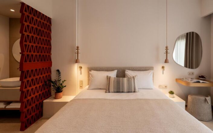 klostra CYCLADES_Domes Island Skiathos_Damask_5