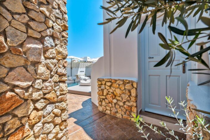 cement breeze blocks_SLOT_Damask_ARTCHROMA House_5
