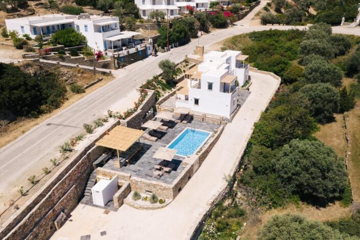 klostra-CYCLADES_Damask_MILES-AWAY-RESIDENCIES_SIFNOS