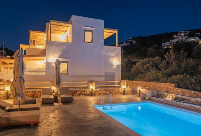 klostra-CYCLADES_Damask_MILES-AWAY-RESIDENCIES_SIFNOS